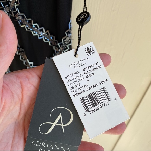 NWT Adrianna Papell Black Beaded Short Sleeve Long Formal Gown Size 4 - Picture 5 of 11